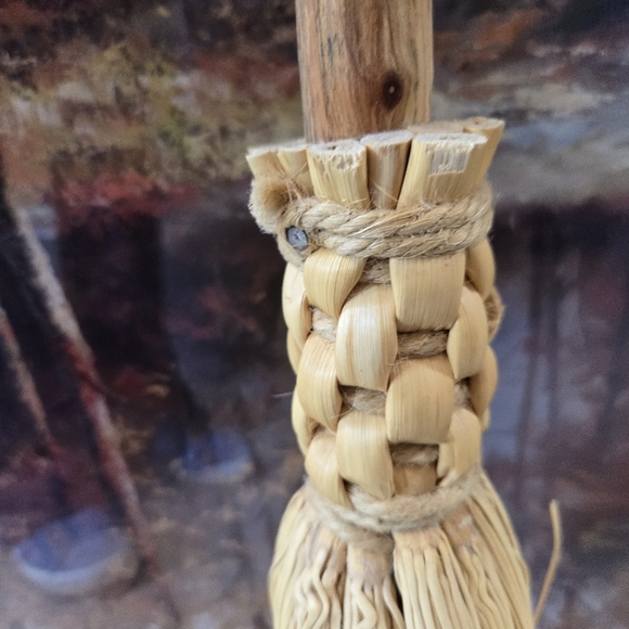 Small Handmade Whisk Broom 31in Long - Picture 3 of 4